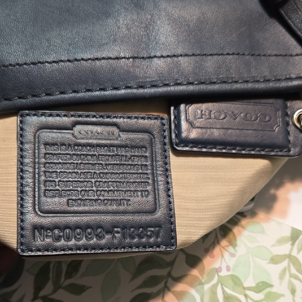 Coach Navy and White Leather Hobo Bag - Picture 13 of 16